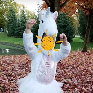 WHITE FUR UNICORN COSTUME 5T 🦄